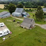 La Billardiere A La Ferme Kemping *