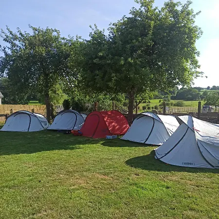 La Billardiere A La Ferme Campsite *