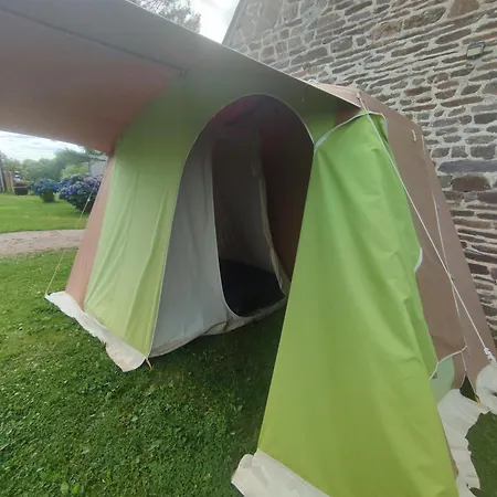 La Billardiere A La Ferme *