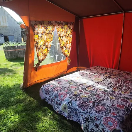 La Billardiere A La Ferme Кемпинг *