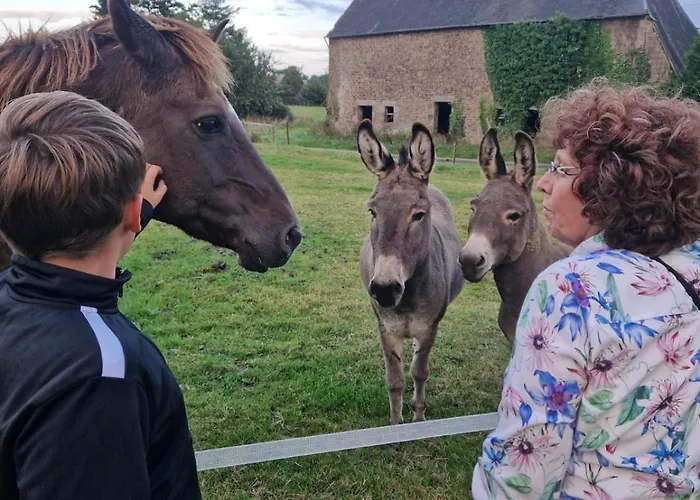 La Billardiere A La Ferme
